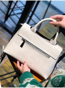 Bolso de Mano de Cuero Genuino de Vaca para Mujer, Diseño Personalizado, Bolso Cruzado de Lujo para Damas - Product Image 2