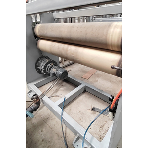 Línea <span class=keywords><strong>de</strong></span> producción <span class=keywords><strong>de</strong></span> <span class=keywords><strong>vinilo</strong></span> laminado <span class=keywords><strong>de</strong></span> PVC SPC usado, línea <span class=keywords><strong>de</strong></span> extrusión <span class=keywords><strong>de</strong></span> suelo compuesto <span class=keywords><strong>de</strong></span> plástico <span class=keywords><strong>de</strong></span> piedra - Product Image 3