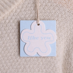 Nhà máy tùy chỉnh treo tag logo dập nổi trắng Matte giấy quần áo treo thẻ - Product Image 6