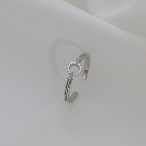 O-Shaped Ring For Women Minimalist Open Design Pave Setting Geometric Lock Shape Index Finger Fashion Jewelry Gift - Product Image 4