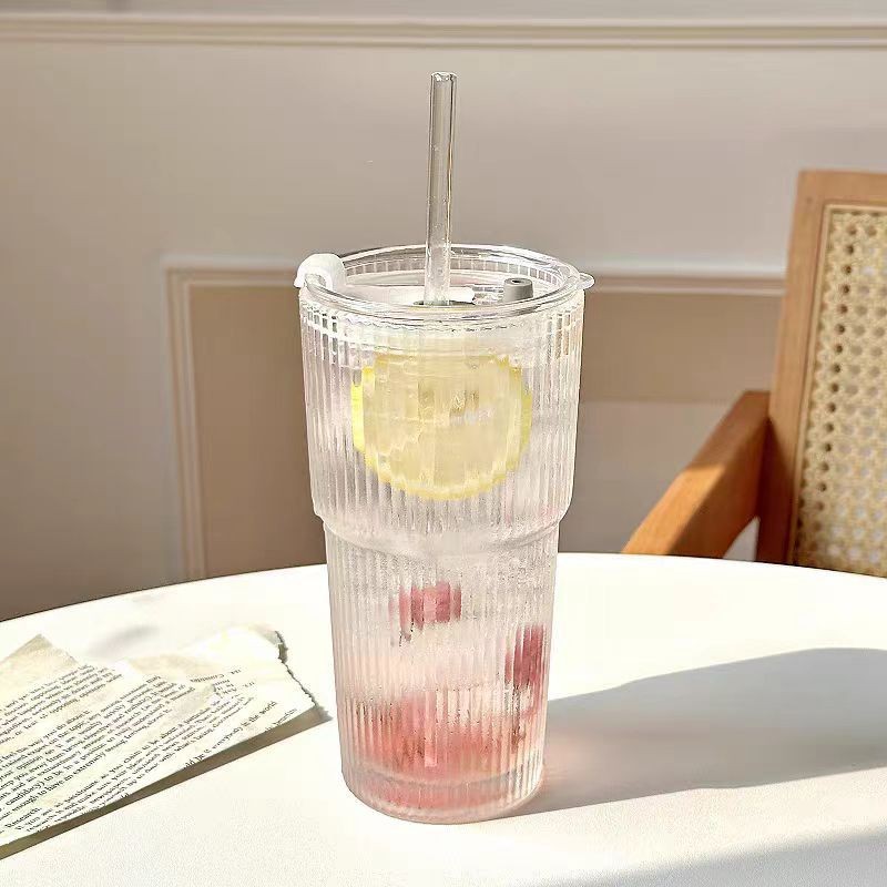 600ml cup + lid + straw