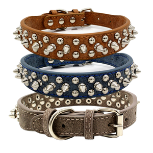 Collar Ajustable de Cuero Genuino de Lujo Ecológico para Perros Pequeños con Diseño de Púas, Liberación Rápida y Decoración con Remaches - Product Image 1