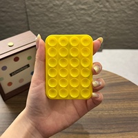 Support magnétique en silicone à ventouse pour téléphone, fixation plate détachable à forte adsorption, portable et stable pour lit