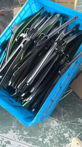 Nouvelle conception d'accessoires de voiture, lames d'essuie-glace de remplacement en caoutchouc naturel noir pour automobile, vente populaire - Product Image 5