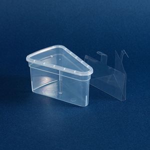 กล่องบ<span class=keywords><strong>ร</strong></span><span class=keywords><strong>ร</strong></span>จุภัณฑ์พลาสติกแบบสามเหลี่ยม QH-211 เก<span class=keywords><strong>ร</strong></span>ดอาหาร พร้อมถาดด้านในสำหรับใส่ลาเต้<span class=keywords><strong>มะพร้าว</strong></span>สดและมูสขนาด 8 นิ้ว - Product Image 4