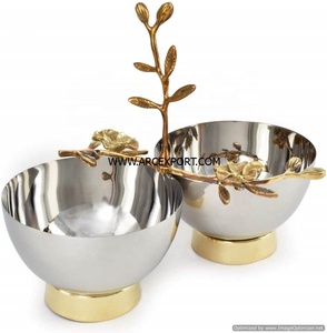 Bol de service incurvé à 4 pieds en métal poli brillant avec support en laiton Vaisselle de luxe Décoration de table Bol de service à soupe et aux dattes - Product Image 5