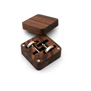 Caixa de Armazenamento Elegante em Madeira de Noz com Logo Personalizado para Gravatas Magnéticas Masculinas, Embalagem para Joias Masculinas - Product Image 3