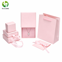 Boîte à bijoux en papier personnalisée, sac d'emballage pour bagues, boucles d'oreilles, colliers, bracelets, boîte d'emballage cadeau pour bijoux