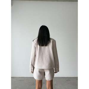 Chaqueta de Mujer con Cierre y Patrón Espigado en Cachemira Color Piedra - Product Image 4