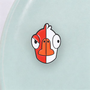 Pin de solapa de metal esmaltado personalizado de Ganso <span class=keywords><strong>Asesino</strong></span>, divertido, de doble cara, rojo y blanco, con diseño de pato, regalo de joyería para fans de juegos - Product Image 3