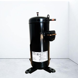 Compresor Panasonic C-SBR120H15Q de 3.5 Hp para reemplazo en refrigeradores, congeladores y máquinas de hielo - Product Image 1