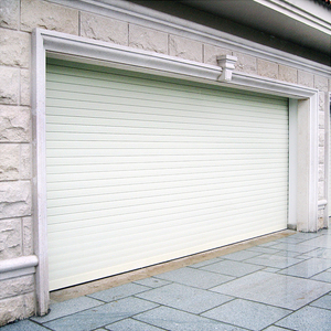 Vente en gros <span class=keywords><strong>de</strong></span> volets roulants en aluminium <span class=keywords><strong>de</strong></span> style moderne Porte roulante intérieure motorisée coupe-vent pour applications extérieures Approvisionnement en Chine - Product Image 1