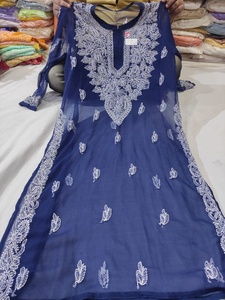 Diseño moderno y último en elegante Kurti allover chikankari con trabajo de Bordado de hilo pesado-2024 - Product Image 4