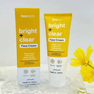 Crème <span class=keywords><strong>Visage</strong></span> Hydratante Éclaircissante 75ml à l'Acide Kojique et à l'Acide Tranexamique pour Femmes – Élimine les Taches Brunes - Product Image 3