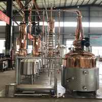 Équipement de distillation et de fermentation d'alcool en cuivre rouge 1000L |   Alambic traditionnel en cuivre pour whisky et brandy
