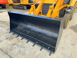 Chargeuse-pelleteuse JCB 3CX 4CX d'occasion Fabriquée au Royaume-Uni Année modèle 2021 Capacité de charge de 5000 kg Moteur Boîte de vitesses Pompe Puissance de 63 kW Très bon état - Product Image 4