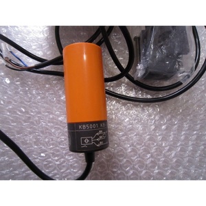 Un capteur de proximité IFM New KB5001 en boîte - Product Image 1