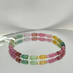 Bracelet en bambou rouge et vert en cristal de fraise naturel de luxe Bracelet en forme d'os pour femme - Product Image 1