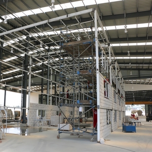 Bâtiments industriels à ossature métallique Structure en acier préfabriquée Entrepôt de self-stockage Bâtiment métallique avec conception personnalisée - Product Image 1