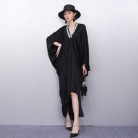 Nouvelle Robe Longue en Satin Perlée Col V Chic Français Ample et Oversize Bleu Royal pour Soirée et Cérémonie – Collection Été 2026 (Vente en Gros)