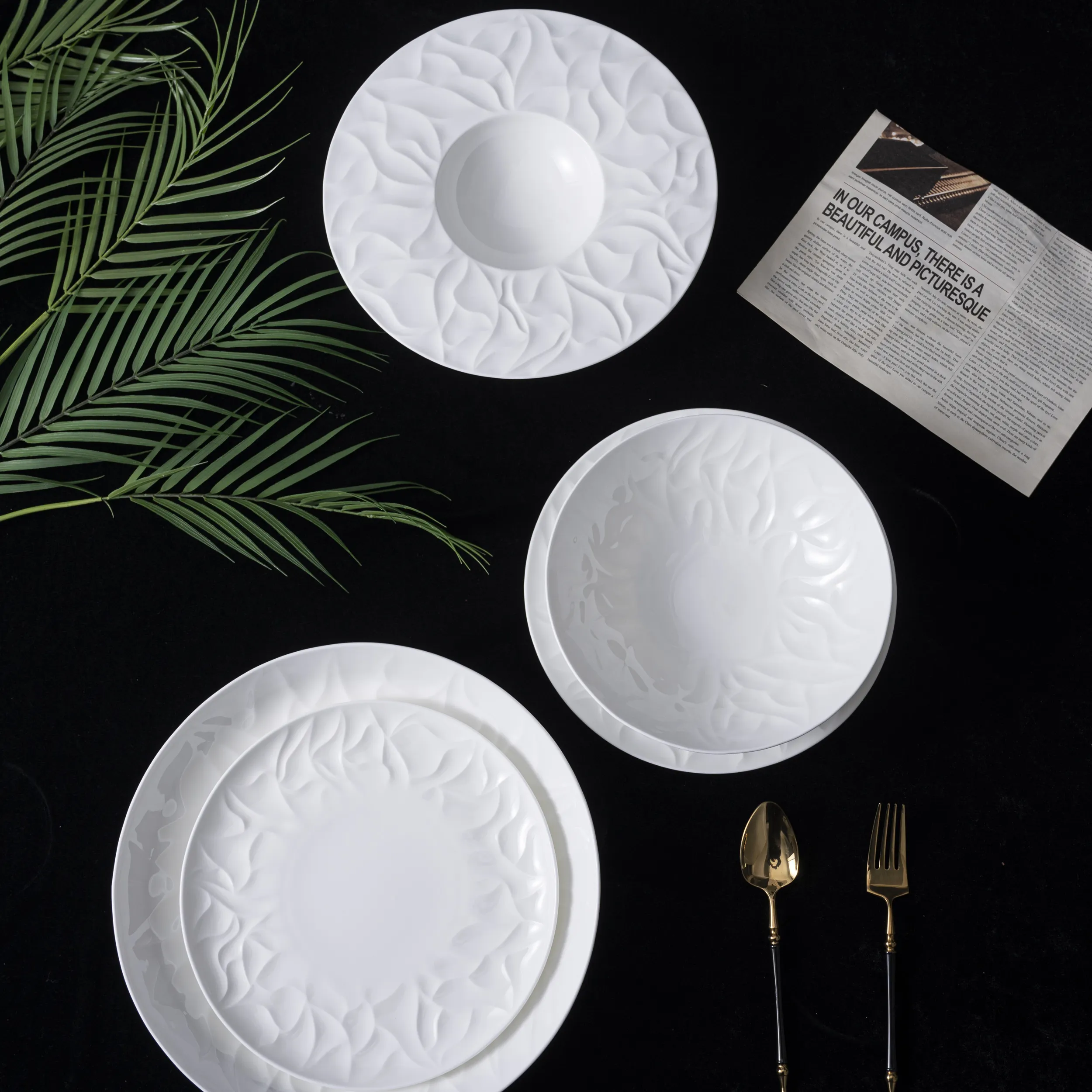 PITO nordisches neues Design weiße Teller aus Porzellan für Abendessen Restaurant Heimküche Teller-Set Keramikplatte