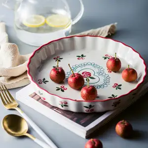 El boyalı underglaze 9.5 inç kiraz sevimli seramik pasta pin pişirme plakası yuvarlak tart kalıbı dalgalı kenar ile ev kullanımı