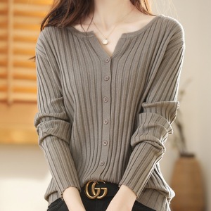 Cardigan lavorato a <span class=keywords><strong>maglia</strong></span> lunga da <span class=keywords><strong>donna</strong></span> di alta qualità Casual girocollo a girocollo maglione a striscia larga per la primavera autunno transfrontaliera - Product Image 4