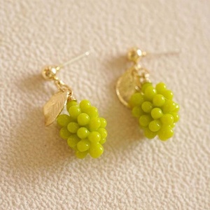 Pendientes de Uva con Cuentas Doradas para Mujer, Modernos para Fiesta, Chapados en Oro de 14K, Acero Inoxidable de Alta Calidad, Diseño Minimalista de Bosque - Product Image 2
