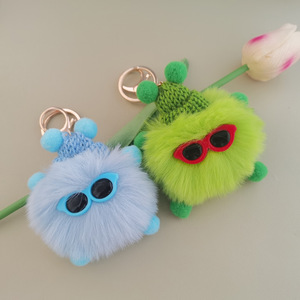 Vente en gros de petits porte-clés boule de charbon mignon dessin animé sacs en peluche <span class=keywords><strong>pompon</strong></span> poupée porte-clés accessoires voiture porte-clés pendentif <span class=keywords><strong>bijoux</strong></span> - Product Image 5