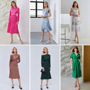 เสื้อผ้าลำลองลดราคา ชุดเดรสผู้หญิง รวมหลายแบบ ราคาถูก เสื้อผ้ามือสองเซ็กซี่ - Product Image 3