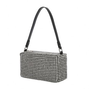 Bolsa de mao de luxo personalizada com diamantes 3D estilo moderno e elegante com correntes decorativas e padrao de pedras Ideal - Product Image 1
