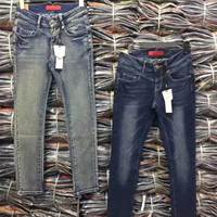 Vente en gros de jeans d'occasion à bas prix, lot de stock de haute qualité, prix super bas, 90% propres, toutes tailles, stock de vêtements