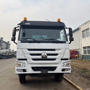 Camion à ordures SINOTRUCK HOWO 14-15M3 4*2, véhicule compacteuse de déchets avec moteur diesel, conduite à gauche et à droite - Product Image 4