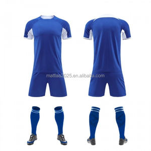 طقم زي كرة قدم مخصص للأطفال من الجنسين - قميص وشورت سريع الجفاف 100% بوليستر للتدريب - Product Image 1