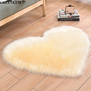 Nouveau plus taille coeur conception Photo accessoires fond manucure pratique coussin pliable lavable doux fourrure ongles Table tapis - Product Image 5