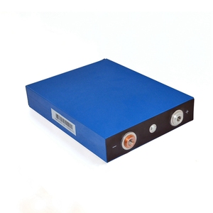 ผู้ผลิตจัดหาแบตเตอรี่ LFP 3.2V 100AH 110Ah แบตเตอรี่แบบสี่เหลี่ยมชาร์จได้ แบตเตอรี่ลิเธียมไอออนกำลังสูง - Product Image 3