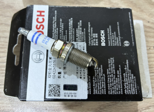 Ban đầu chính <span class=keywords><strong>h</strong></span>ãng bugi fr5kpp332s 0242245576 crossuse oe214 pfr7s8eg đôi Bạch kim bán nóng cho VW Audi 1.8T 2.0T caba - Product Image 3