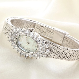 <span class=keywords><strong>Montre</strong></span>-bracelet de luxe pour femme avec mouvement à quartz Miyota, boîtier carré en laiton, cadran en verre et diamants - Product Image 5