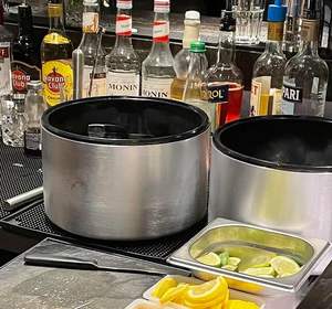 Grand <span class=keywords><strong>bac</strong></span> à glaçons en aluminium brossé seau à glaçons avec couvercle 3 pièces seau à glaçons de qualité pour la restauration <span class=keywords><strong>10</strong></span> <span class=keywords><strong>litres</strong></span> refroidisseur à vin, rond - Product Image 4