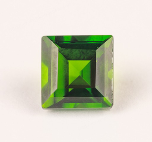 Gema Suelta Octogonal de Diopsido Cromo Verde de Alta Calidad AA Natural Forever Star con Certificación NGTC 5*5 - Product Image 1