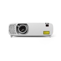 Projecteur Laser 4K YLK550 / 3LCD pour les entreprises et l'éducation et les grands lieux Mise au point manuelle 4K Haut-parleurs intégrés 5500-6000 Lumens