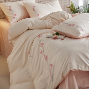 Set di copripiumino in cotone con design estivi Anne bohémien semplici eleganti e floreali in quattro <span class=keywords><strong>pezzi</strong></span> - Product Image 1