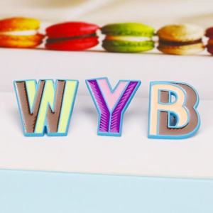 Stock drôle dessin animé <span class=keywords><strong>lettre</strong></span> broche émail broche personnalité mignonne 26 anglais <span class=keywords><strong>lettre</strong></span> sac accessoires broche Badge - Product Image 4