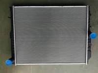 Radiateur à eau en aluminium pour camion Nissan-ud