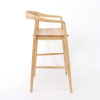 Tabouret de bar en bois massif nordique avec accoudoirs et dossier incurvé, chaise de bar en bois pour îlot de cuisine