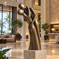 Sculpture Romantique de Couple en Bronze, Statue Personnalisée d'Amoureux en Laiton et Cuivre Moulé par Cire Perdus pour Hall d'Hôtel, Villa, Galerie, Club