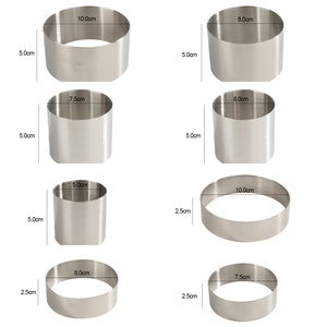 Stampo Rotondo Multimisura in Acciaio Inossidabile per Pasticceria, Biscotti, Torte, Anelli per Mousse e Impasti - Product Image 6