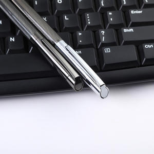 Stylo Rollerball Métallique Deluxe Brillant Gaufré, Placage Argenté/Or/Gunmetal Effet Miroir, Finition Laquée Noire Courbée, Stylo Sportif - Product Image 2