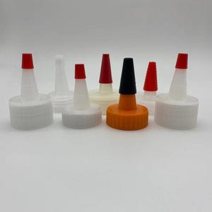 Tapa Yorker acanalada de color natural 28/400 con boquilla puntiaguda de plástico - Product Image 5