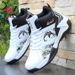 รองเท้าผ้าใบกีฬาผู้ชายน้ำหนักเบา ระบายอากาศได้ดี รุ่น ZX733 พื้นรองเท้า PVC จากฝูเจี้ยน กันลื่น เหมาะสำหรับวิ่งกลางแจ้ง - Product Image 1